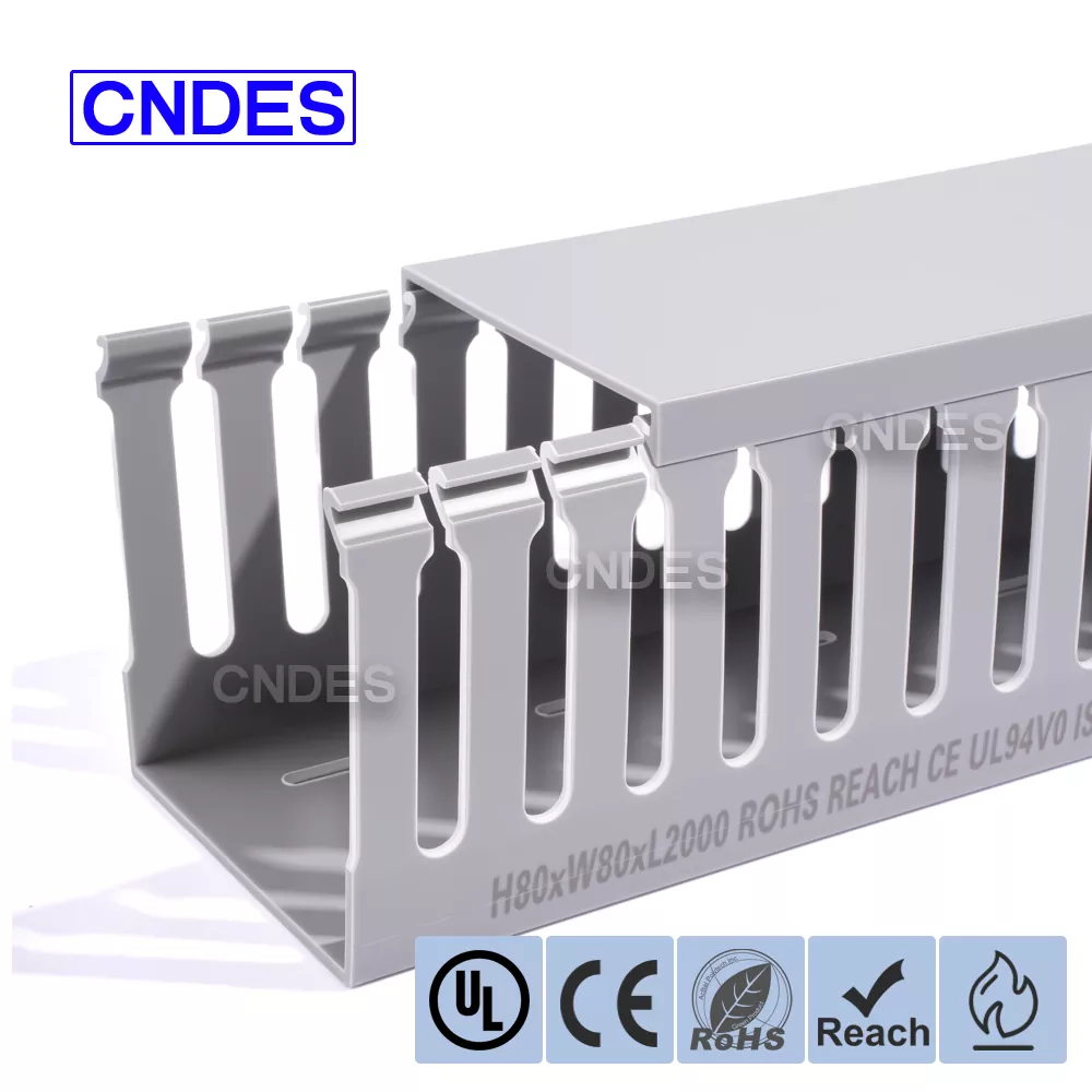 80×80 Drážkované PVC vedení pro kabeláž rozváděče